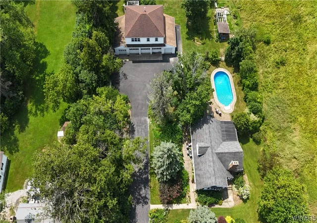 Photo 3 of Multi family home for sale at 1481 Quaker Rd, Orchard Park, NY 14127 | MLS# B1697971 | Listing updated on 2026-08-12