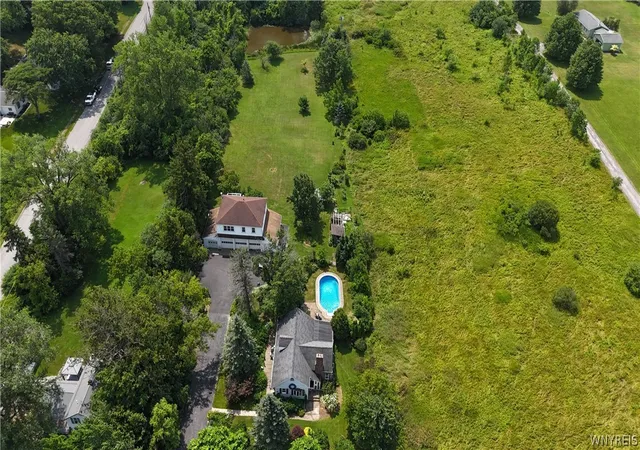 Photo 3 of Multi family home for sale at 1481 Quaker Rd, Orchard Park, NY 14127 | MLS# B1697971 | Listing updated on 2026-08-12