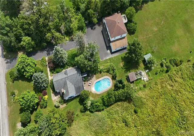 Photo 4 of Multi family home for sale at 1481 Quaker Rd, Orchard Park, NY 14127 | MLS# B1697971 | Listing updated on 2026-08-12