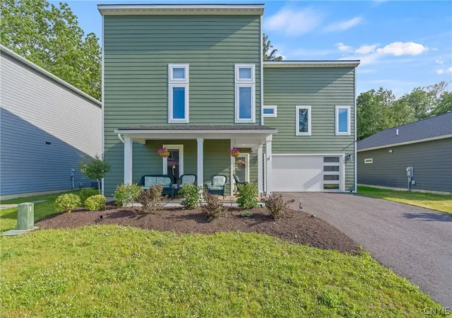Photo 1 of Sale Pending at 95 Xavier Cir, Syracuse, NY 13210 | MLS# S1699062 | Listing updated on 2026-08-28