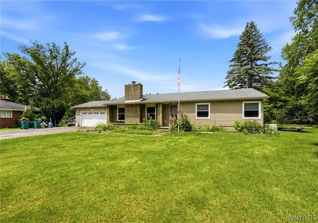 Photo 2 of Sale Pending at 7142 Taylor Rd, Hamburg, NY 14075 | MLS# B1698951 | Listing updated on 2026-08-31