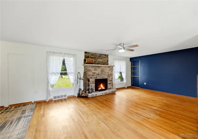 Photo 3 of Sale Pending at 7142 Taylor Rd, Hamburg, NY 14075 | MLS# B1698951 | Listing updated on 2026-08-31
