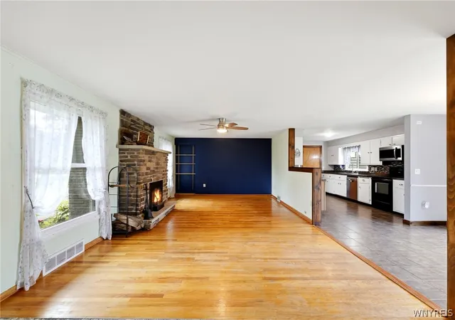 Photo 3 of Sale Pending at 7142 Taylor Rd, Hamburg, NY 14075 | MLS# B1698951 | Listing updated on 2026-08-31