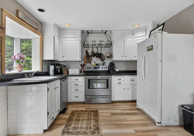 Photo 4 of Sale Pending at 6595 State Route 15a, Springwater, NY 14560 | MLS# R1698845 | Listing updated on 2026-09-10
