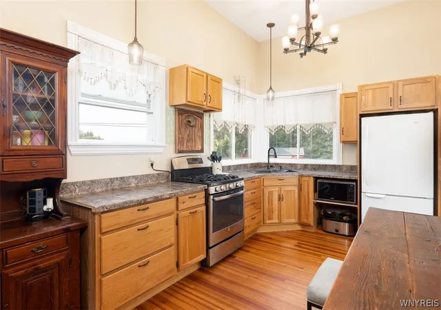 Photo 3 of Sale Pending at 11998 Allen Rd, East Concord, NY 14055 | MLS# B1698508 | Listing updated on 2026-08-20