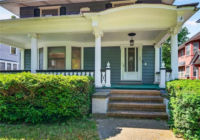 Photo 3 of Sale Pending at 199 Seneca Pkwy, Rochester, NY 14613 | MLS# R1699073 | Listing updated on 2026-08-14