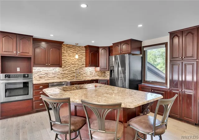 Photo 4 of Single family home for sale at 5300 Shimerville Rd, Clarence, NY 14031 | MLS# B1699054 | Listing updated on 2026-08-07