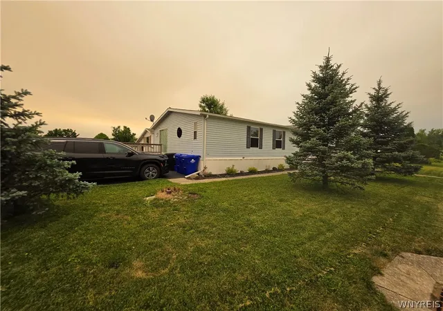 Photo 3 of Manufactured home for sale at 1215 Ridgewood Dr, Lockport, NY 14094 | MLS# B1699271 | Listing updated on 2026-08-27