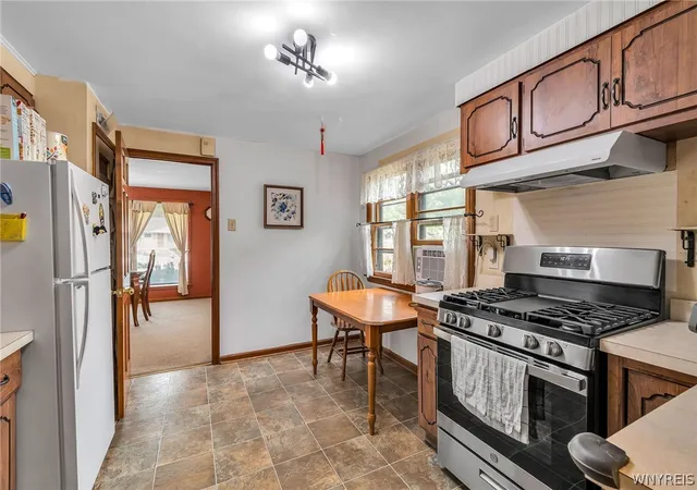Photo 4 of Sale Pending at 479 Wendel Ave, Buffalo, NY 14223 | MLS# B1698549 | Listing updated on 2026-08-20