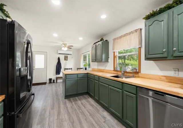 Photo 4 of Sale Pending at 8296 Edwards Rd, Rome, NY 13440 | MLS# S1699183 | Listing updated on 2026-09-02