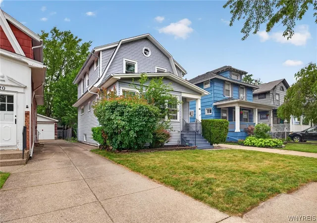 Photo 3 of Sale Pending at 24 Delwood Rd, Buffalo, NY 14217 | MLS# B1699251 | Listing updated on 2026-09-16