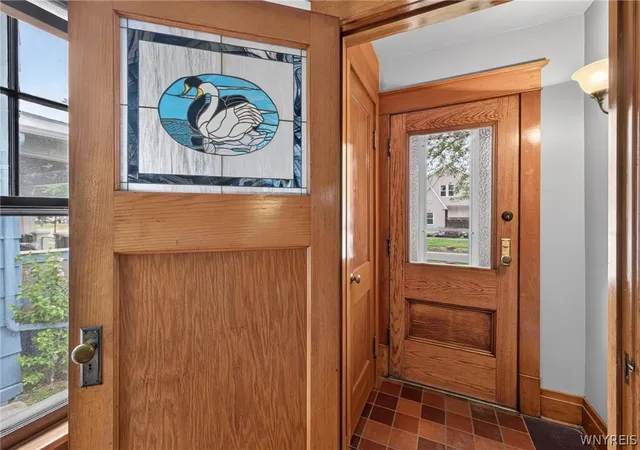 Photo 3 of Sale Pending at 24 Delwood Rd, Buffalo, NY 14217 | MLS# B1699251 | Listing updated on 2026-09-16