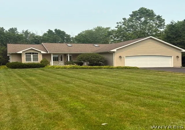 Photo 2 of Sale Pending at 2479 Parker Rd, Ransomville, NY 14131 | MLS# B1698995 | Listing updated on 2026-08-04