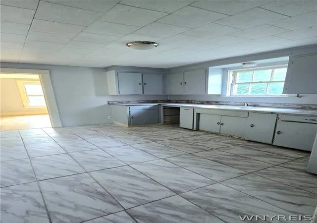 Listing Photo 5 - Condo for sale in building located at 468 Portage Rd, Niagara Falls, NY 14303