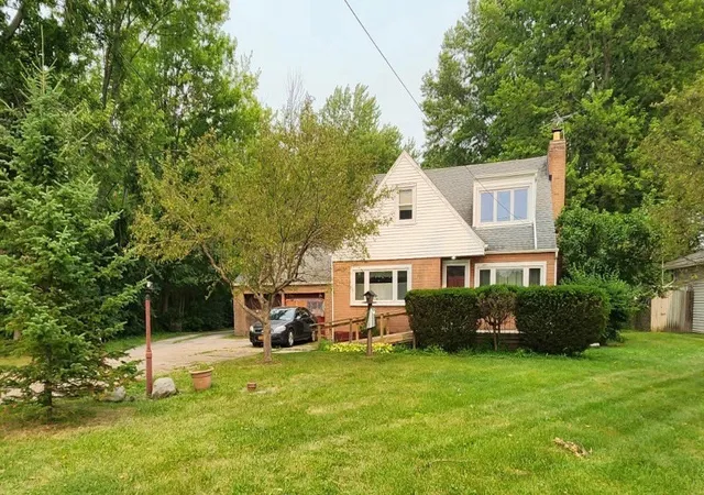 Photo 1 of Sale Pending at 6875 Nash Rd, North Tonawanda, NY 14120 | MLS# R1698952 | Listing updated on 2026-08-18