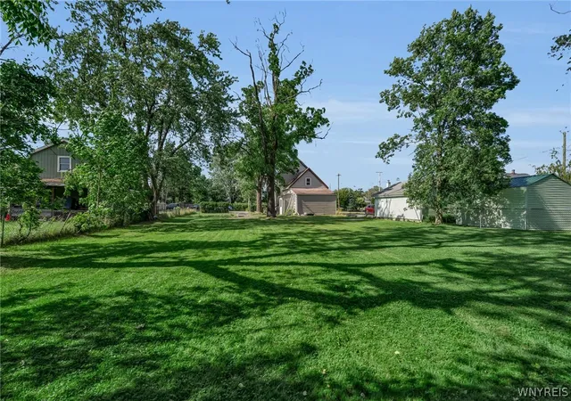 Photo 3 of Sale Pending at 19 Little Pl, Depew, NY 14043 | MLS# B1697386 | Listing updated on 2026-08-13