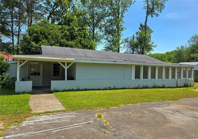 Photo 3 of Sale Pending at 712 Myrtle Ave, Blossvale, NY 13308 | MLS# S1699309 | Listing updated on 2026-09-22