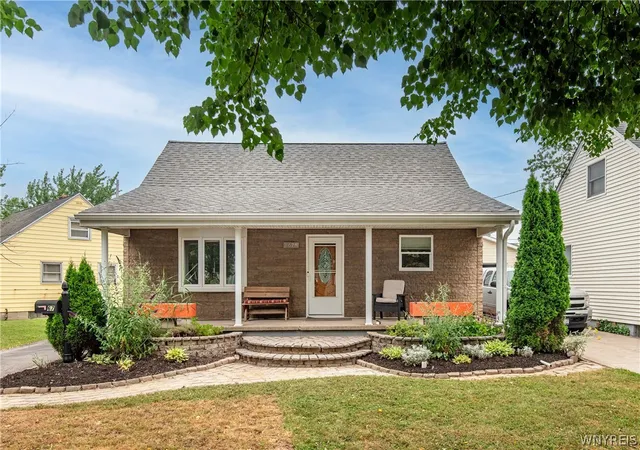 Photo 2 of Sale Pending at 67 Nicholas Dr S, Tonawanda, NY 14150 | MLS# B1699474 | Listing updated on 2026-08-12