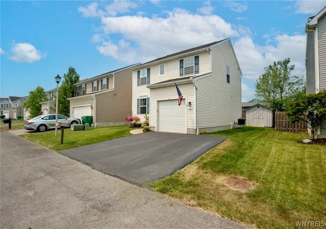 Photo 2 of Single family home for sale at 16 Jordy Ct, Hamburg, NY 14075 | MLS# B1699525 | Listing updated on 2026-09-11