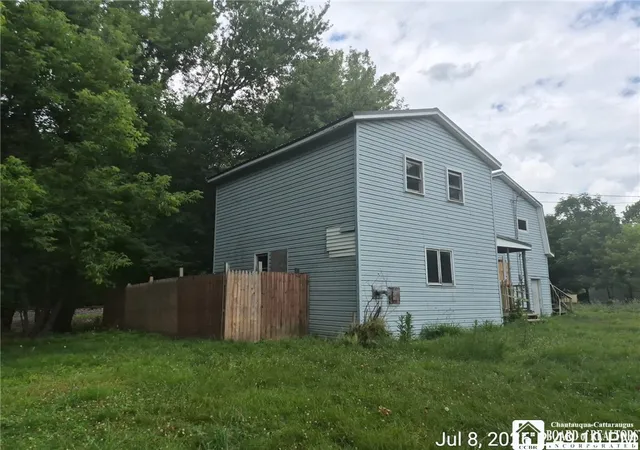 Photo 2 of Single family home for sale at 16 W 10th Street, Jamestown, NY 14701 | MLS# R1699502 | Listing updated on 2026-08-24