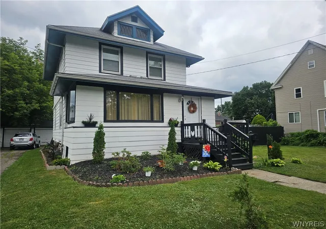 Photo 1 of Single family home for sale at 120 81st Street, Niagara Falls, NY 14304 | MLS# B1699545 | Listing updated on 2026-09-14