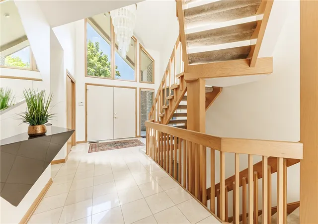 Photo 3 of Sale Pending at 61 Sutton Point, Pittsford, NY 14534 | MLS# R1699560 | Listing updated on 2026-08-10