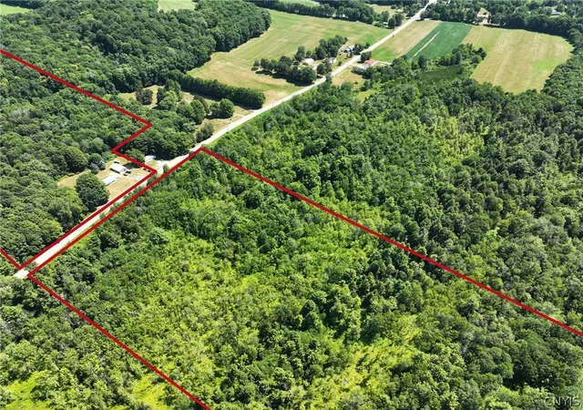 Photo 3 of Single family home for sale at 5267 Lee Valley Rd, Rome, NY 13440 | MLS# S1699036 | Listing updated on 2026-09-09