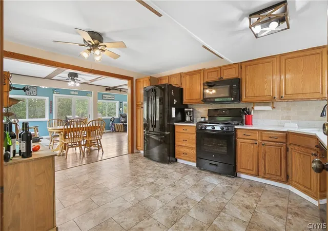 Photo 3 of Single family home for sale at 6904 Guyder Rd, Memphis, NY 13112 | MLS# S1699449 | Listing updated on 2026-09-13