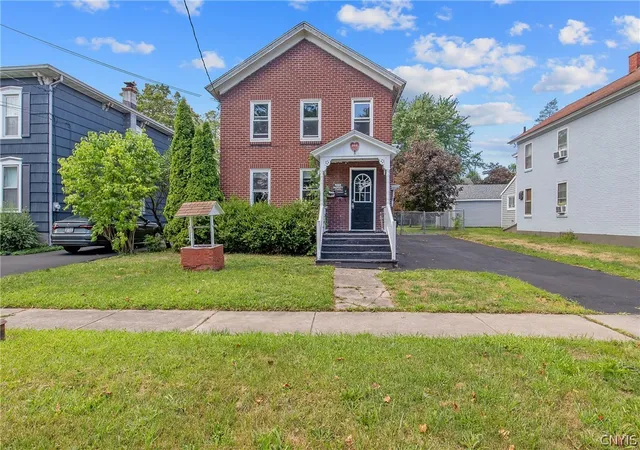 Photo 1 of Sale Pending at 109 Mccool Ave, East Syracuse, NY 13057 | MLS# S1674144 | Listing updated on 2026-08-10
