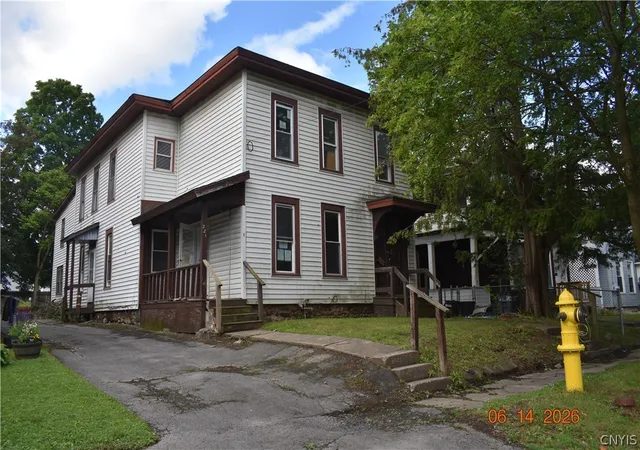 Photo 1 of Sale Pending at 221 W Yates St, East Syracuse, NY 13057 | MLS# S1693974 | Listing updated on 2026-08-25
