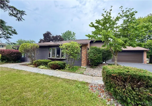 Photo 1 of Sale Pending at 8376 Zenith Dr, Baldwinsville, NY 13027 | MLS# S1685536 | Listing updated on 2026-08-07
