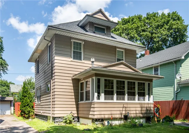 Photo 1 of Single family home for sale at 946 Arnett Blvd, Rochester, NY 14619 | MLS# R1699531 | Listing updated on 2026-08-05