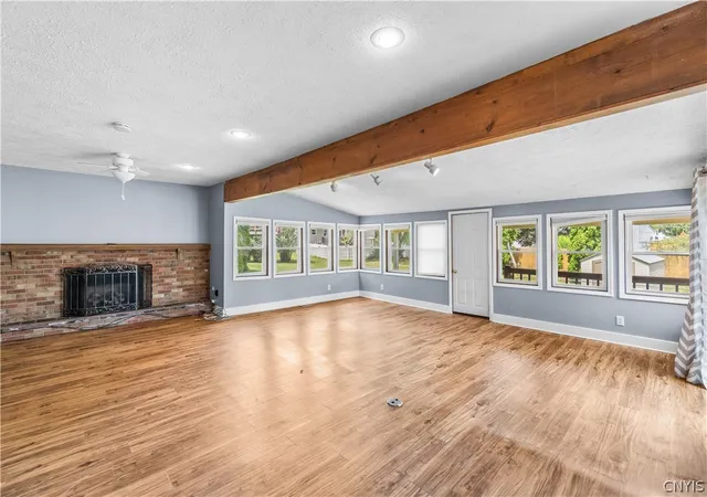 Photo 3 of Sale Pending at 5321 Amalfi Dr, Clay, NY 13041 | MLS# S1699787 | Listing updated on 2026-08-28