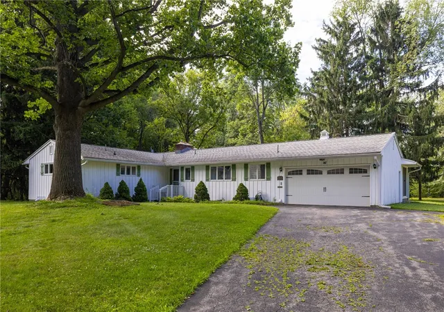 Photo 1 of Sale Pending at 141 Glenview Ln, Rochester, NY 14609 | MLS# R1699806 | Listing updated on 2026-08-07