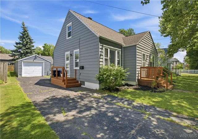 Photo 3 of Sale Pending at 707 81st Street, Niagara Falls, NY 14304 | MLS# B1699798 | Listing updated on 2026-08-26