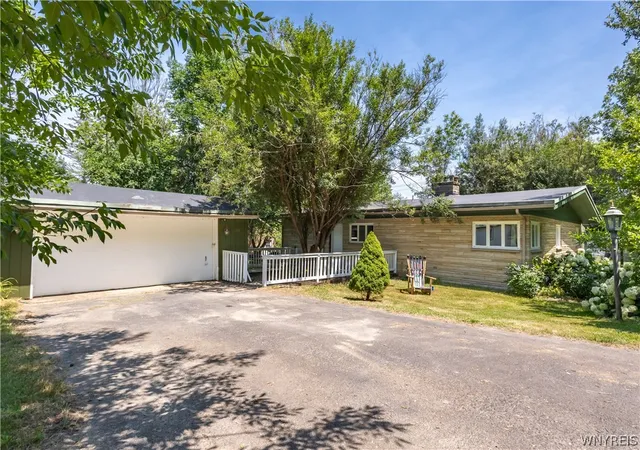 Photo 1 of Single family home for sale at 2811 Chautauqua Ave, Ashville, NY 14710 | MLS# B1699418 | Listing updated on 2026-08-17