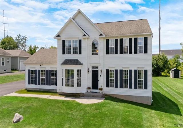 Photo 1 of Single family home for sale at 4624 Mystic Dr, Jamesville, NY 13078 | MLS# S1698006 | Listing updated on 2026-09-13