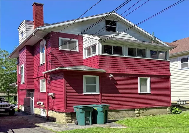 Photo 2 of Sale Pending at 177 Alameda St, Rochester, NY 14613 | MLS# R1699901 | Listing updated on 2026-08-06