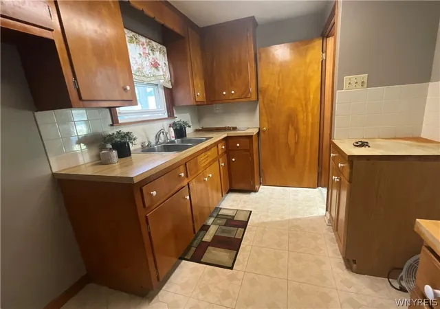 Photo 3 of Sale Pending at 1212 90th Street, Niagara Falls, NY 14304 | MLS# B1699748 | Listing updated on 2026-08-31