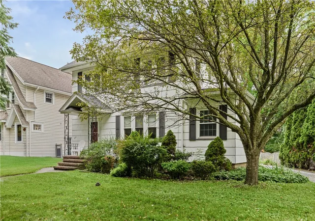 Photo 2 of Sale Pending at 195 Saint Regis Dr S, Rochester, NY 14618 | MLS# R1699774 | Listing updated on 2026-08-17