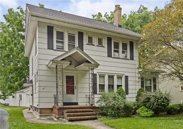 Photo 3 of Sale Pending at 195 Saint Regis Dr S, Rochester, NY 14618 | MLS# R1699774 | Listing updated on 2026-08-17