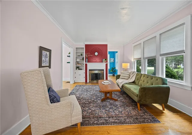 Photo 3 of Sale Pending at 195 Saint Regis Dr S, Rochester, NY 14618 | MLS# R1699774 | Listing updated on 2026-08-17