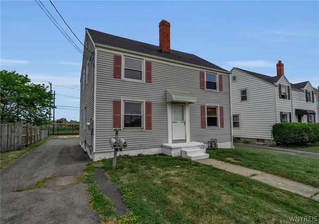 Photo 2 of Sale Pending at 4529 Union Rd, Buffalo, NY 14225 | MLS# B1699929 | Listing updated on 2026-08-12