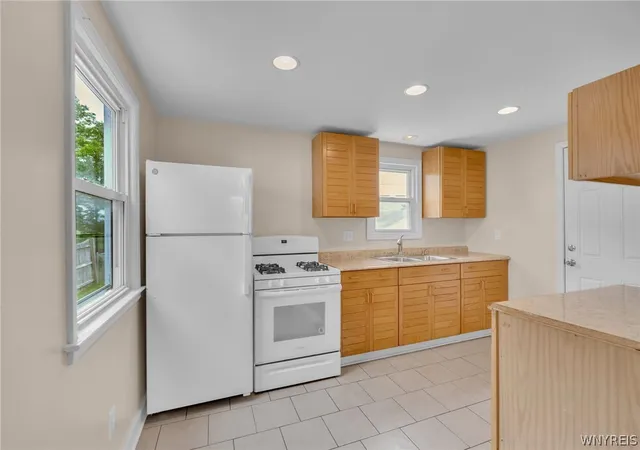 Listing Photo 5 - Condo for sale in building located at 4529 Union Rd, Buffalo, NY 14225