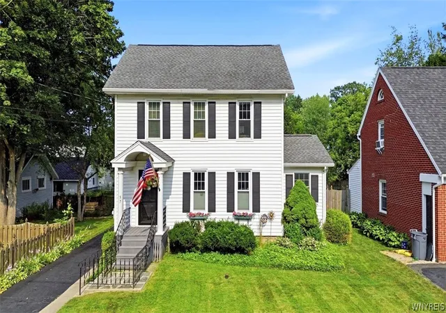 Photo 3 of Sale Pending at 37 Anderson Pl, Hamburg, NY 14075 | MLS# B1699594 | Listing updated on 2026-08-27