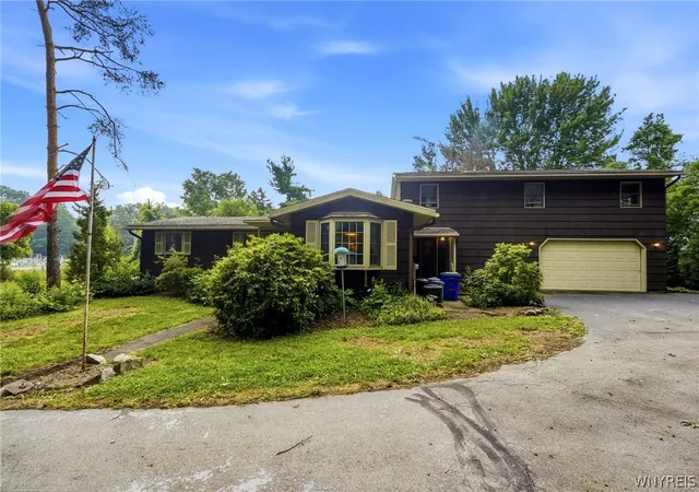 Photo 2 of Sale Pending at 3626 N Gravel Rd, Medina, NY 14103 | MLS# B1695638 | Listing updated on 2026-08-10