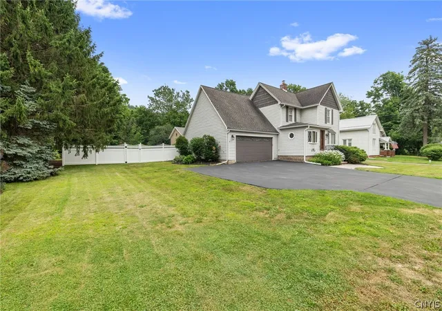 Photo 2 of Sale Pending at 4582 North St, Jamesville, NY 13078 | MLS# S1696290 | Listing updated on 2026-09-05
