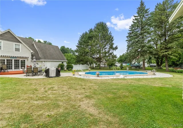 Photo 3 of Sale Pending at 4582 North St, Jamesville, NY 13078 | MLS# S1696290 | Listing updated on 2026-09-05