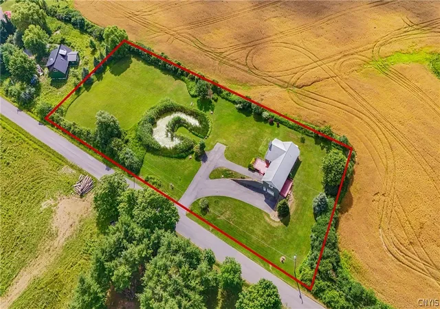 Photo 3 of Sale Pending at 7366 Pryor Rd, Clinton, NY 13323 | MLS# S1694901 | Listing updated on 2026-08-31