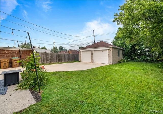 Photo 4 of Sale Pending at 95 Westland Pkwy, Buffalo, NY 14225 | MLS# B1699769 | Listing updated on 2026-08-17